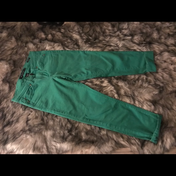 Calvin Klein capris - Picture 2 of 4